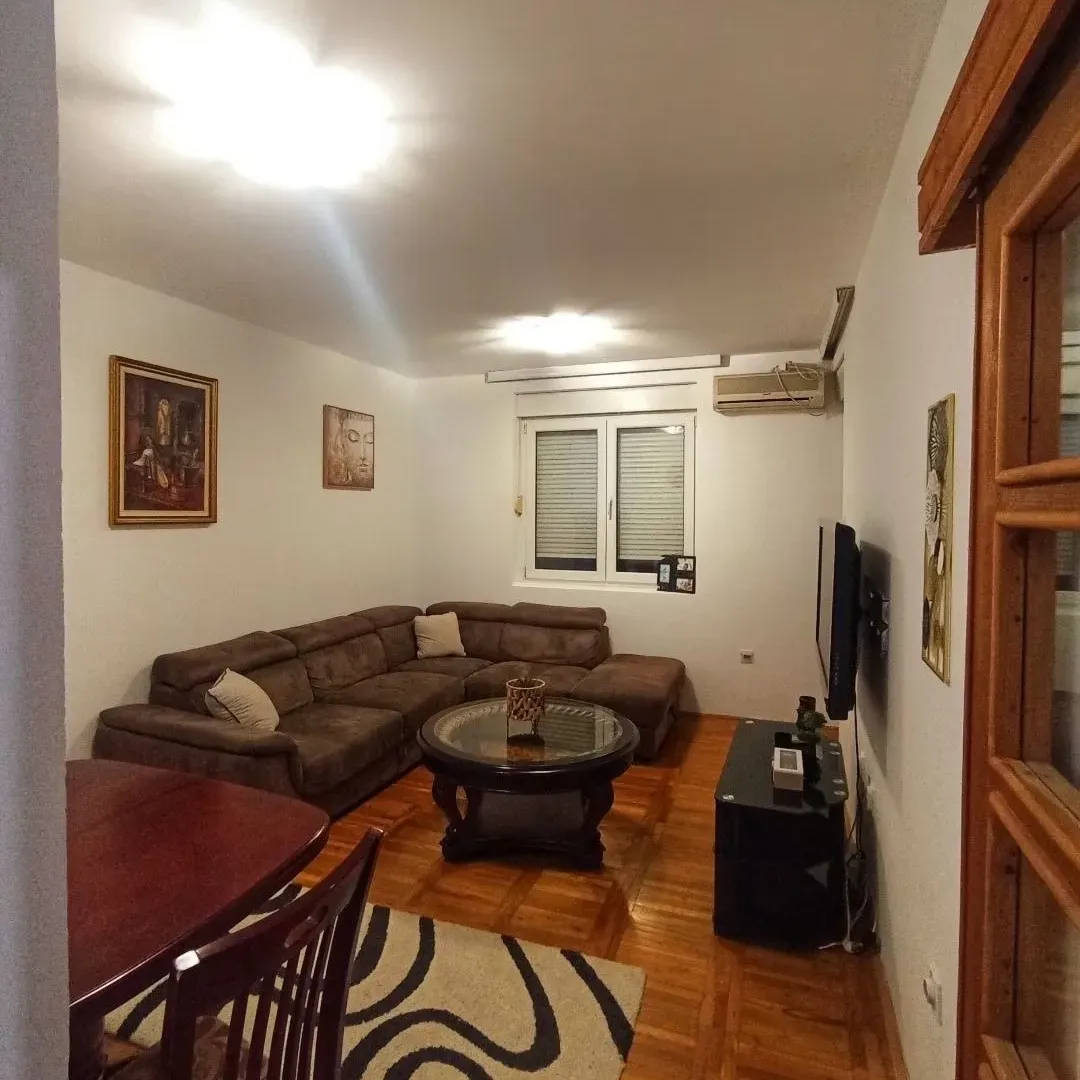 Rent, two bedroom apartment, 64m², Stari Aerodrom, Podgorica