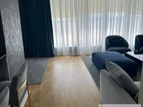 Prodaja, trosoban stan, 110m², Centar, Stara Pazova - image 16