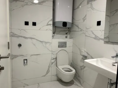 Rent, one bedroom apartment, 53m², 1 maj, Podgorica - image 9