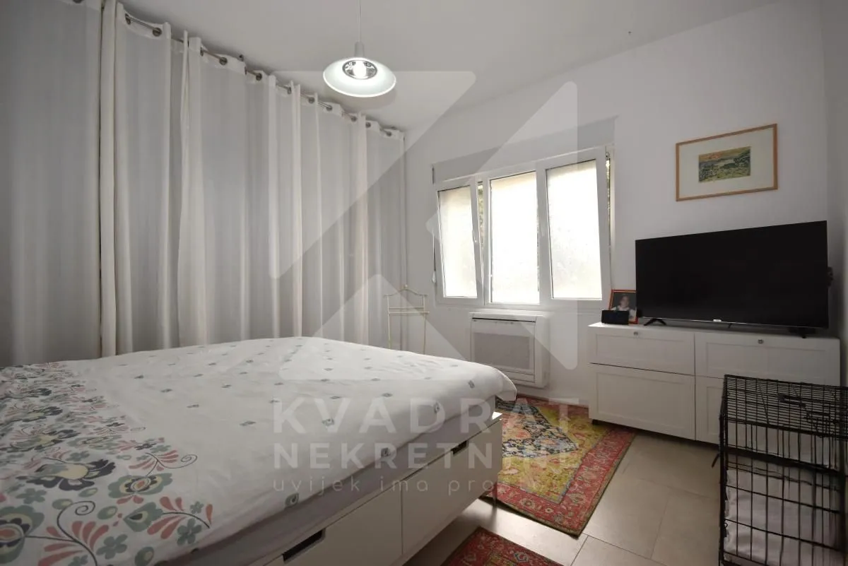 Prodaja, kuća, 180m², Nova Dalmatinska, Podgorica