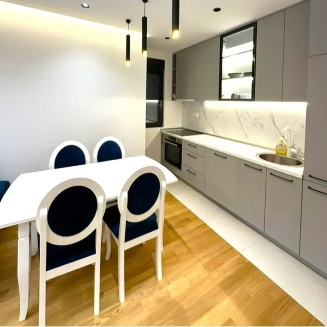 Izdavanje, dvosoban stan, 69m², City Kvart, Podgorica