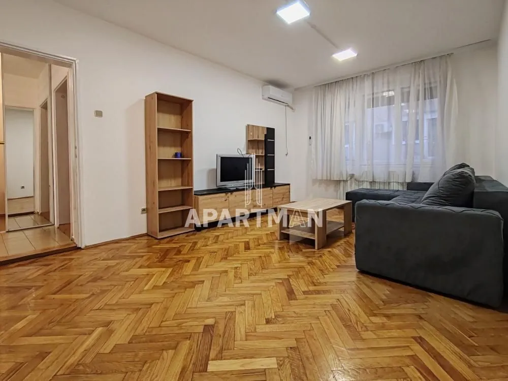 Prodaja, dvosoban stan, 56m², Kalenić Pijaca, Vračar Sve Podlokacije