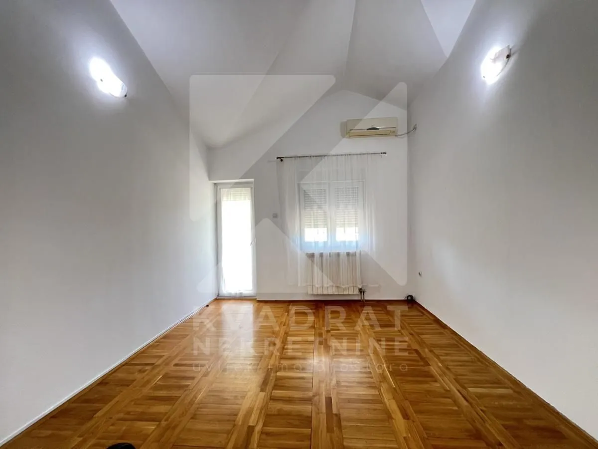 Rent, house, 140m², Zabjelo, Podgorica