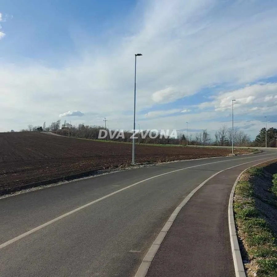 Prodaja, plac, 1500m², Novi Slankamen, Inđija