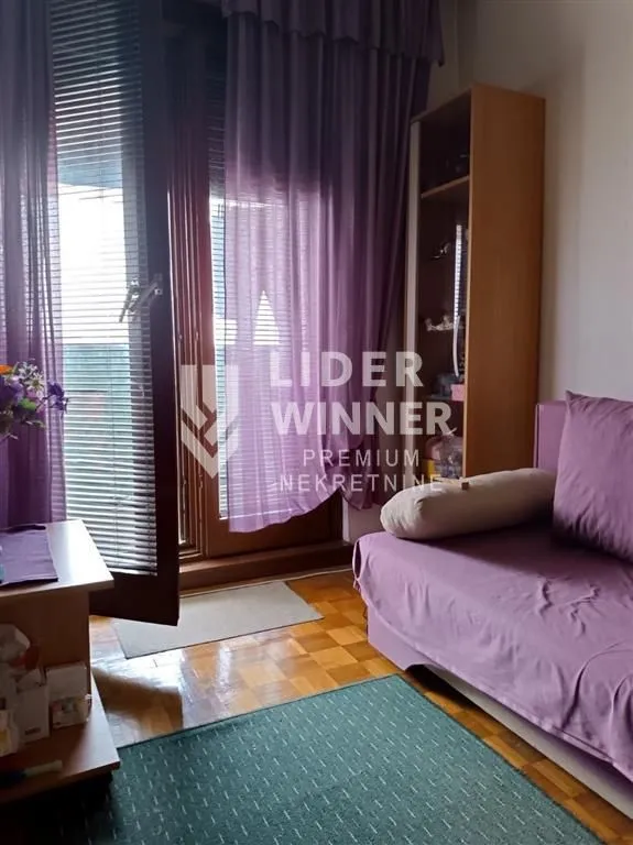 Prodaja, trosoban stan, 73m², Vidikovački venac, Rakovica