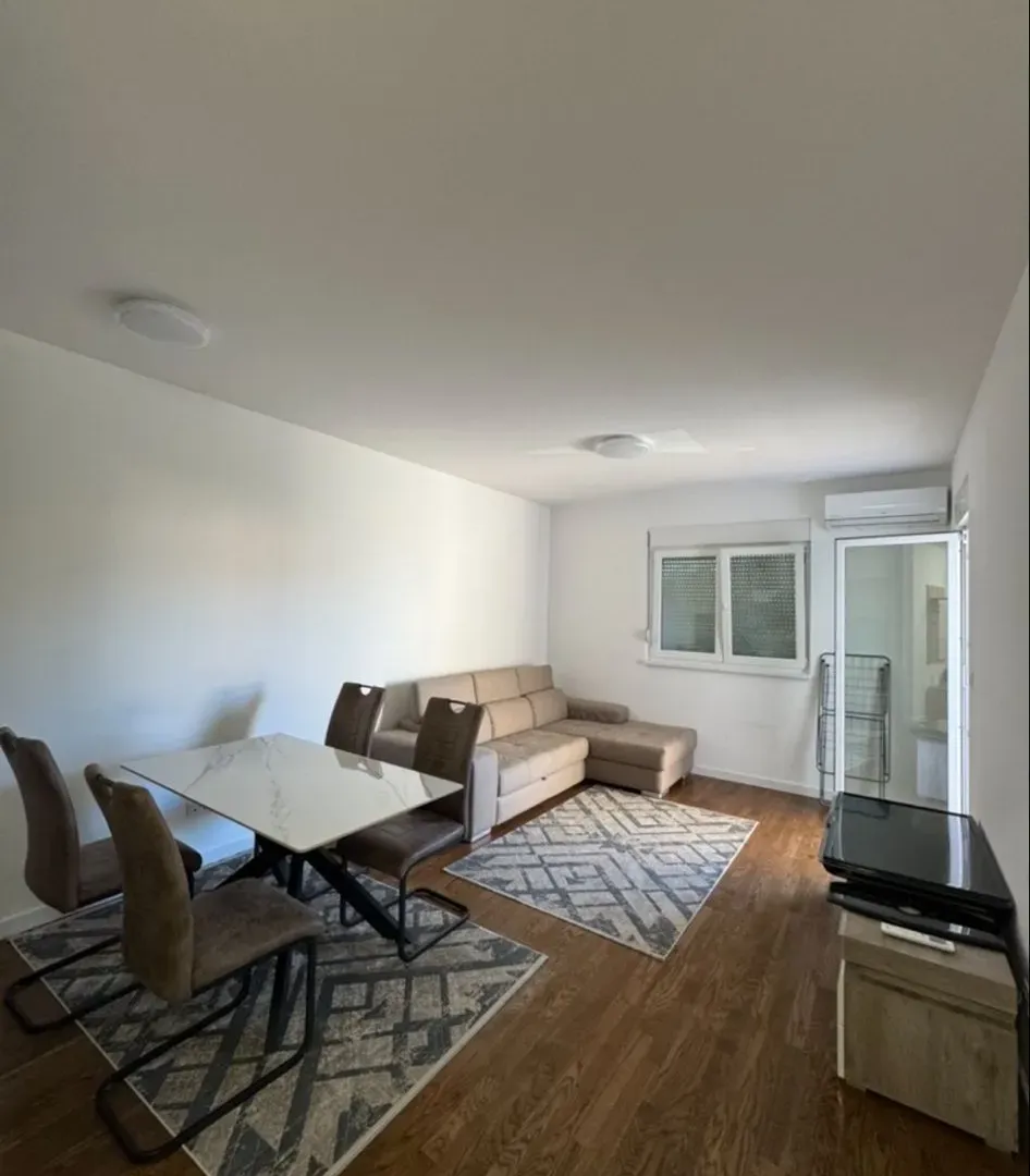 Rent, apartment, 48m², Stari Aerodrom, Podgorica