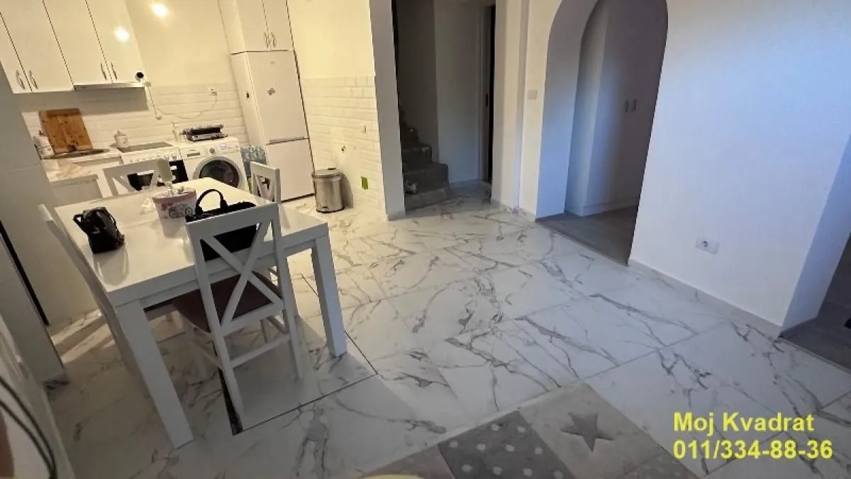 Sale, three bedroom apartment, 102m², Pasino Brdo, Voždovac Sve Podlokacije