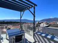 Rent, two bedroom apartment, 85m², Tivat, Crna Gora - image 8
