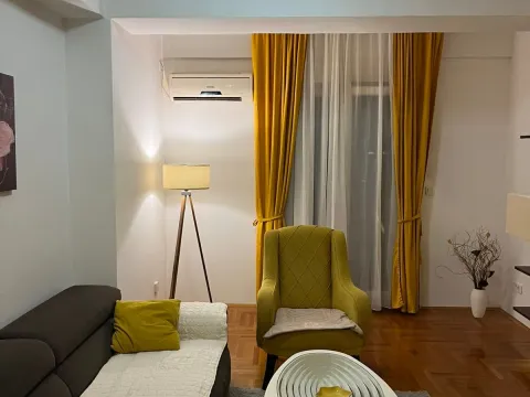 Izdavanje, jednosoban stan, 55m², City Kvart, Podgorica - image 3