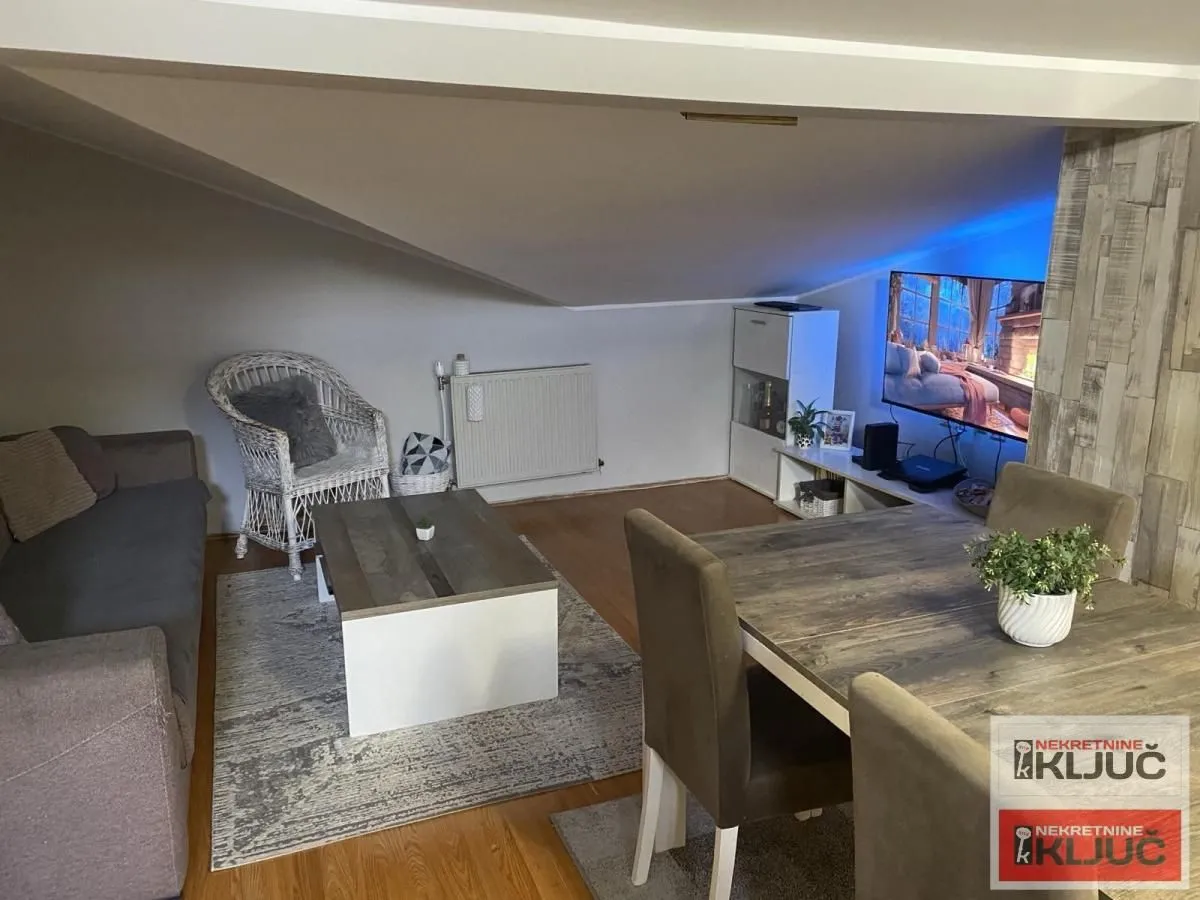 Prodaja, četvorosoban stan, 98m², Bulevar patrijarha Pavla, Novi Sad Sve Podlokacije