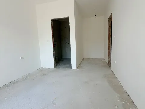 Prodaja, dvosoban stan, 68m², Stari Aerodrom, Podgorica - image 8