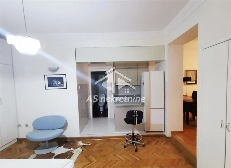 Rent, two bedroom apartment, 67m², Stari Grad, Beograd