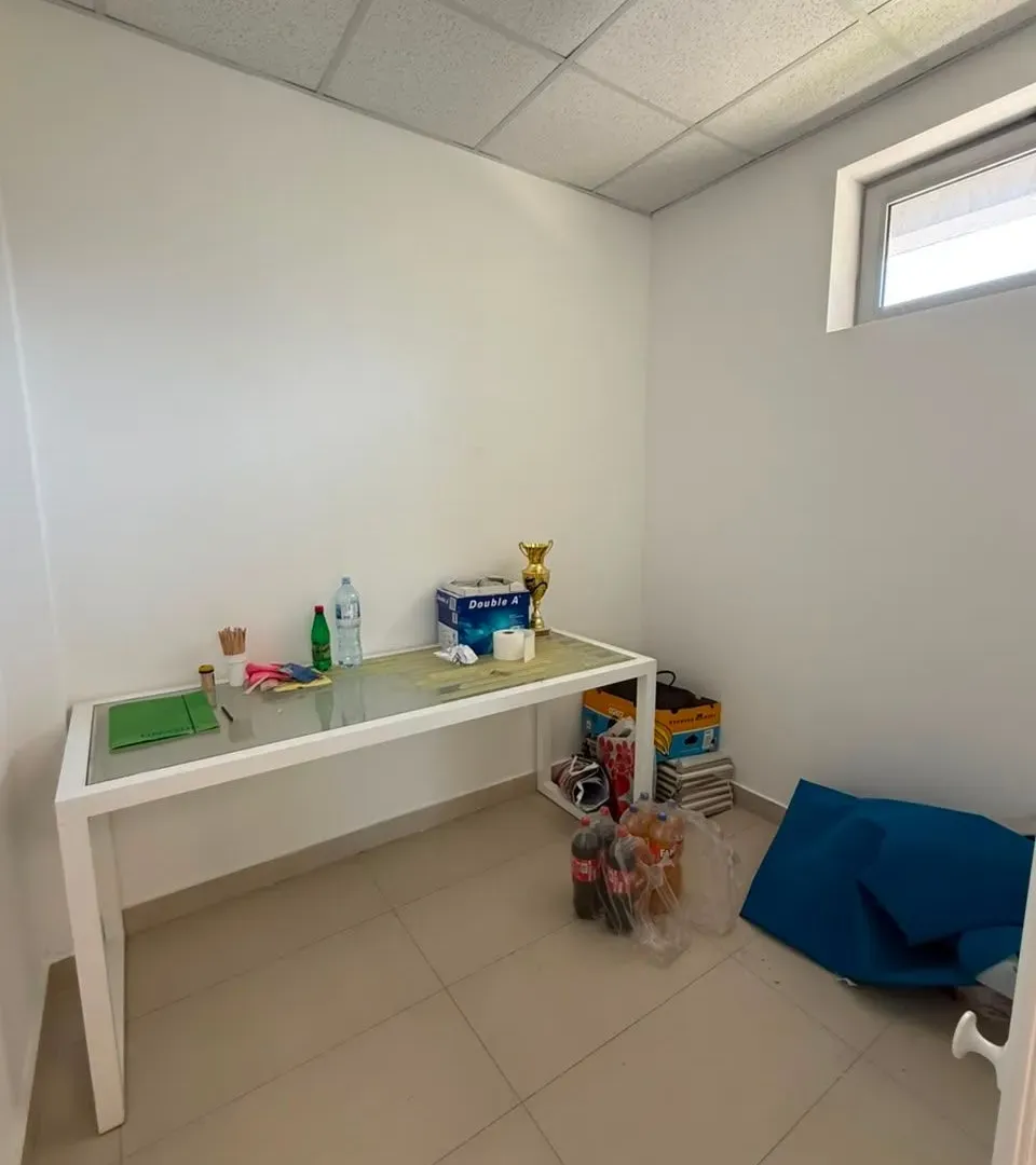 Izdavanje, poslovni prostor, 180m², Stara Varoš, Podgorica
