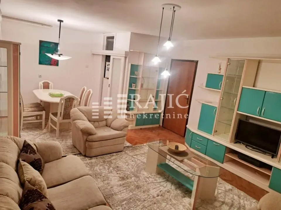 Rent, three bedroom apartment, 79m², Stari Grad, Beograd