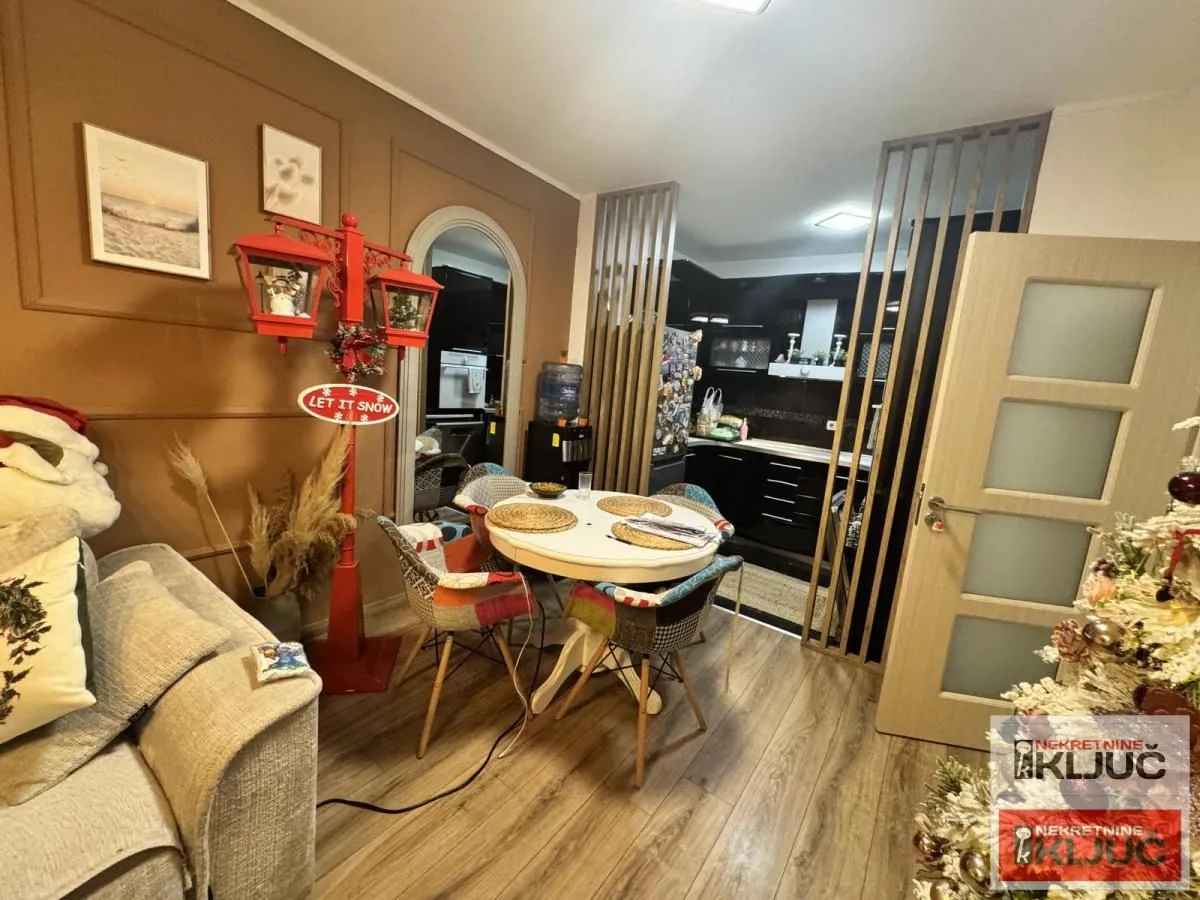 Prodaja, dvosoban stan, 47m², Nova Detelinara, Novi Sad Sve Podlokacije