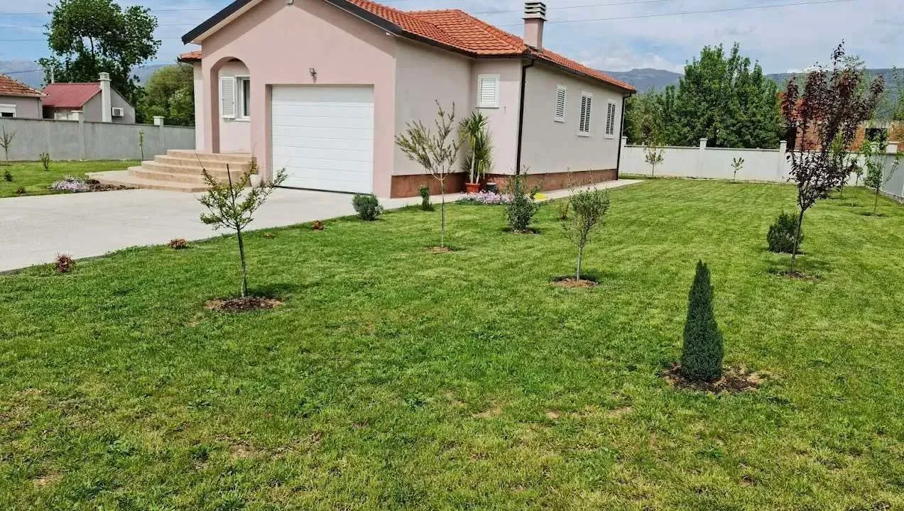 Rent, house, 150m², Spuž, Danilovgrad