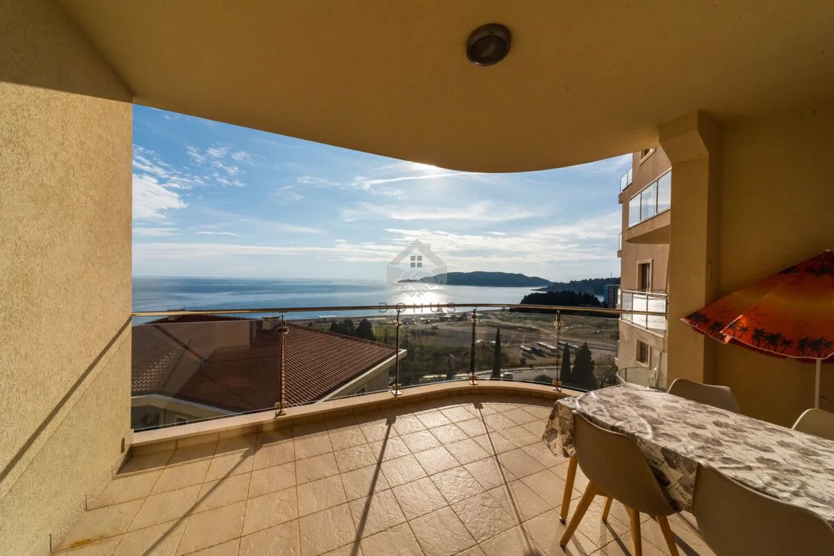 Sale, one bedroom apartment, 91m², Bečići, Budva