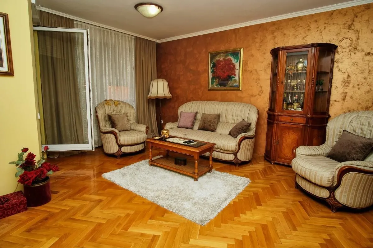 Prodaja, trosoban stan, 96m², Sajmište, Novi Sad