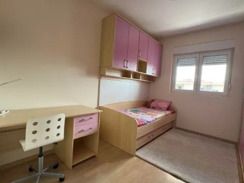 Izdavanje, dvosoban stan, 75m², Podgorica, Crna Gora - image 2