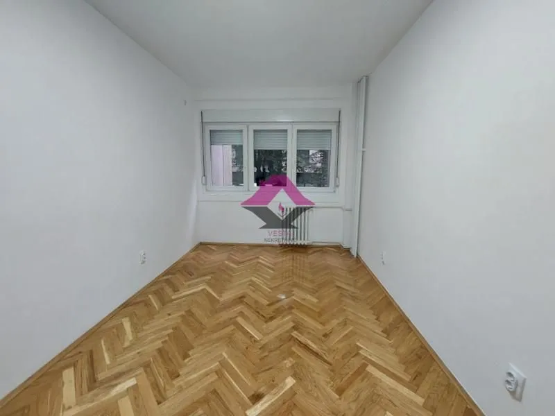 Izdavanje, trosoban stan, 68m², Poštanska Štedionica, Palilula Sve Podlokacije