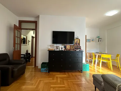 Rent, two bedroom apartment, 72m², Centar, Tivat - image 2