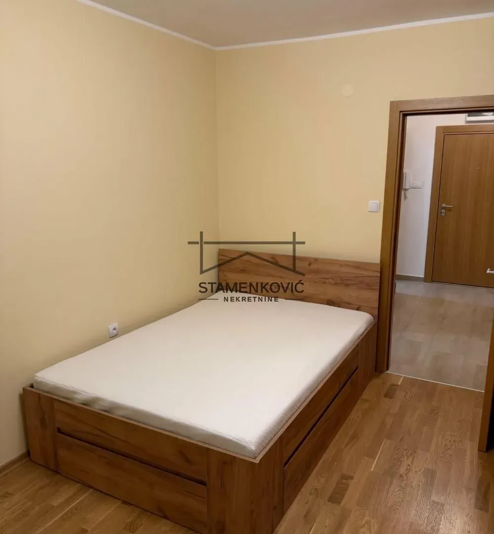 Izdavanje, dvosoban stan, 57m², Sajam, Novi Sad Sve Podlokacije