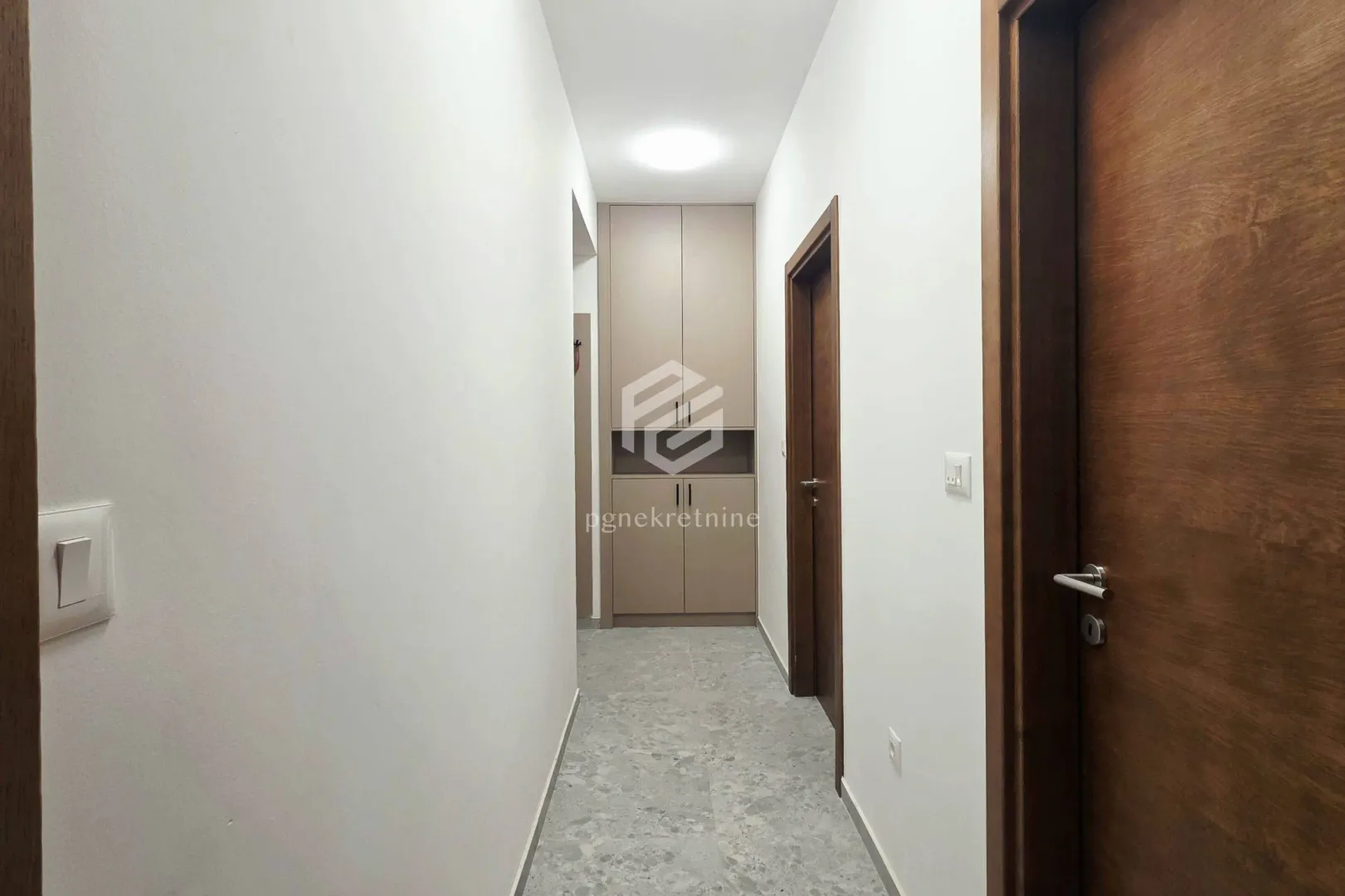 Rent, one bedroom apartment, 46m², Vezirov Most, Podgorica