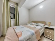 Izdavanje, dvosoban stan, 56m², Lazi, Budva - image 7