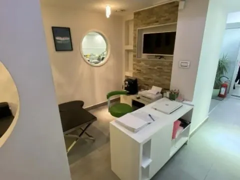 Prodaja, poslovni prostor, 70m², Čubura, Beograd - image 3