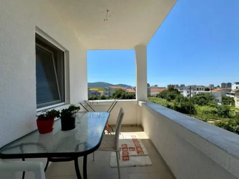 Izdavanje, dvosoban stan, 60m², Bjeliši, Bar - image 12