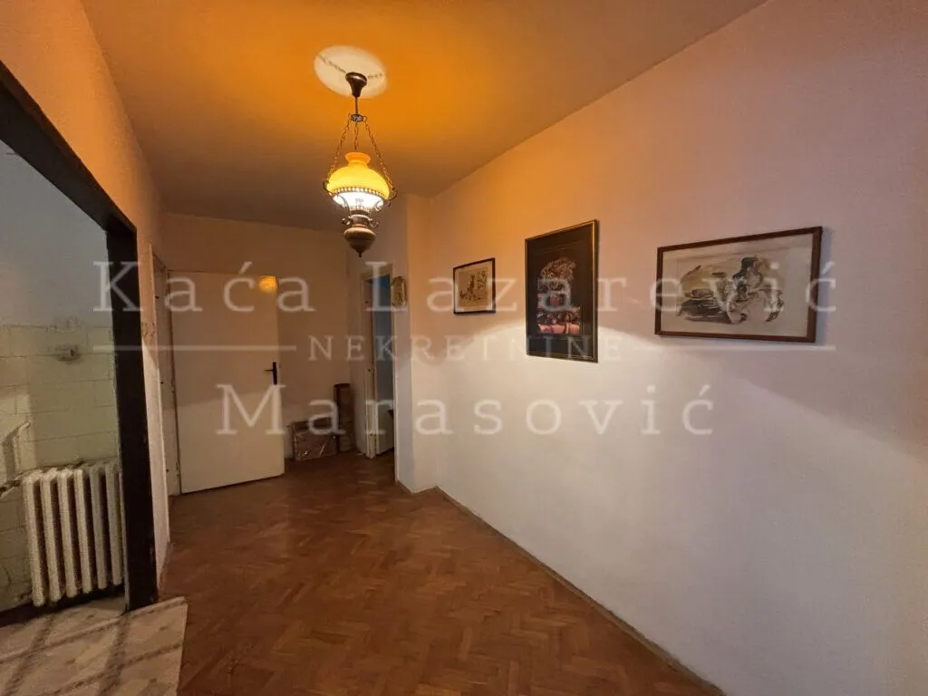 Prodaja, dvosoban stan, 69m², Novi Beograd Blok 37, Novi Beograd Sve Podlokacije