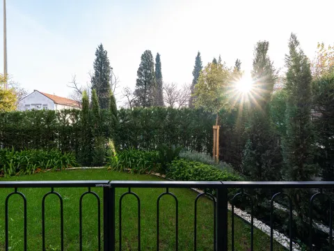 Prodaja, trosoban stan, 137m², Stara Varoš, Podgorica - image 8