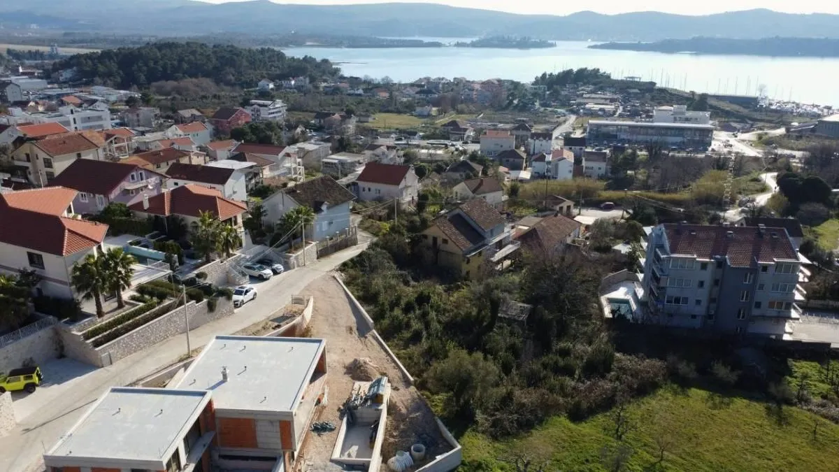 Prodaja, plac, 700m², Tivat, Crna Gora