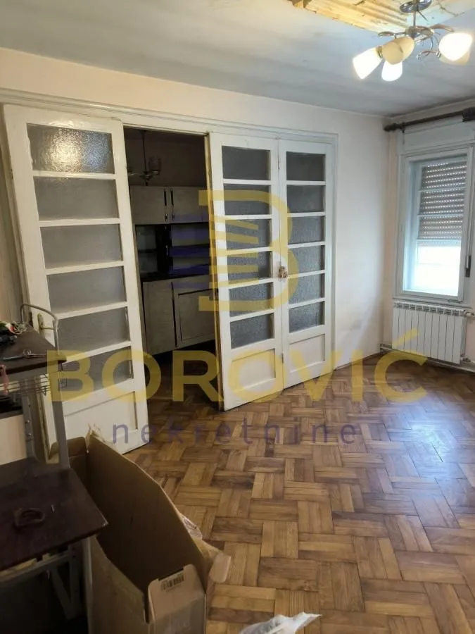 Sale, three bedroom apartment, 77m², Stari Grad, Beograd