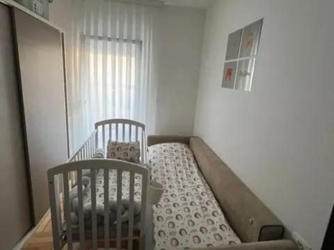 Prodaja, dvosoban stan, 82m², Stari Aerodrom, Podgorica - image 9