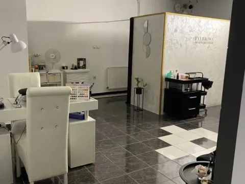 Prodaja, četvorosoban stan, 98m², Bulevar patrijarha Pavla, Novi Sad Sve Podlokacije - image 2