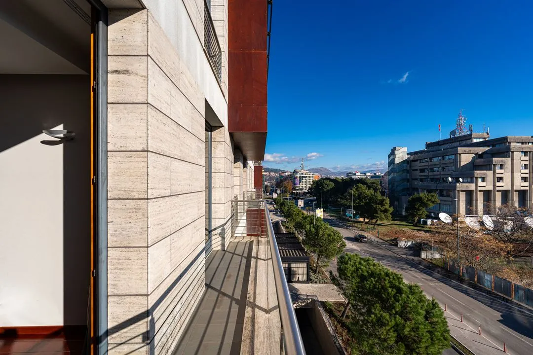 Rent, three bedroom apartment, 204m², Kod Capital Plaze, Podgorica