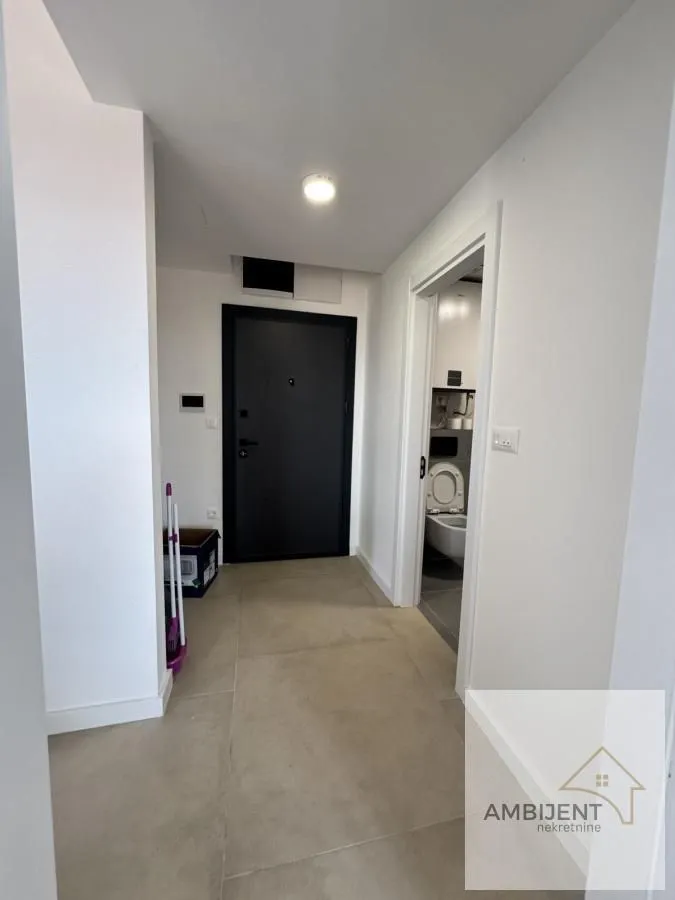 Izdavanje, dvosoban stan, 43m², Stari Banovci, Stara Pazova