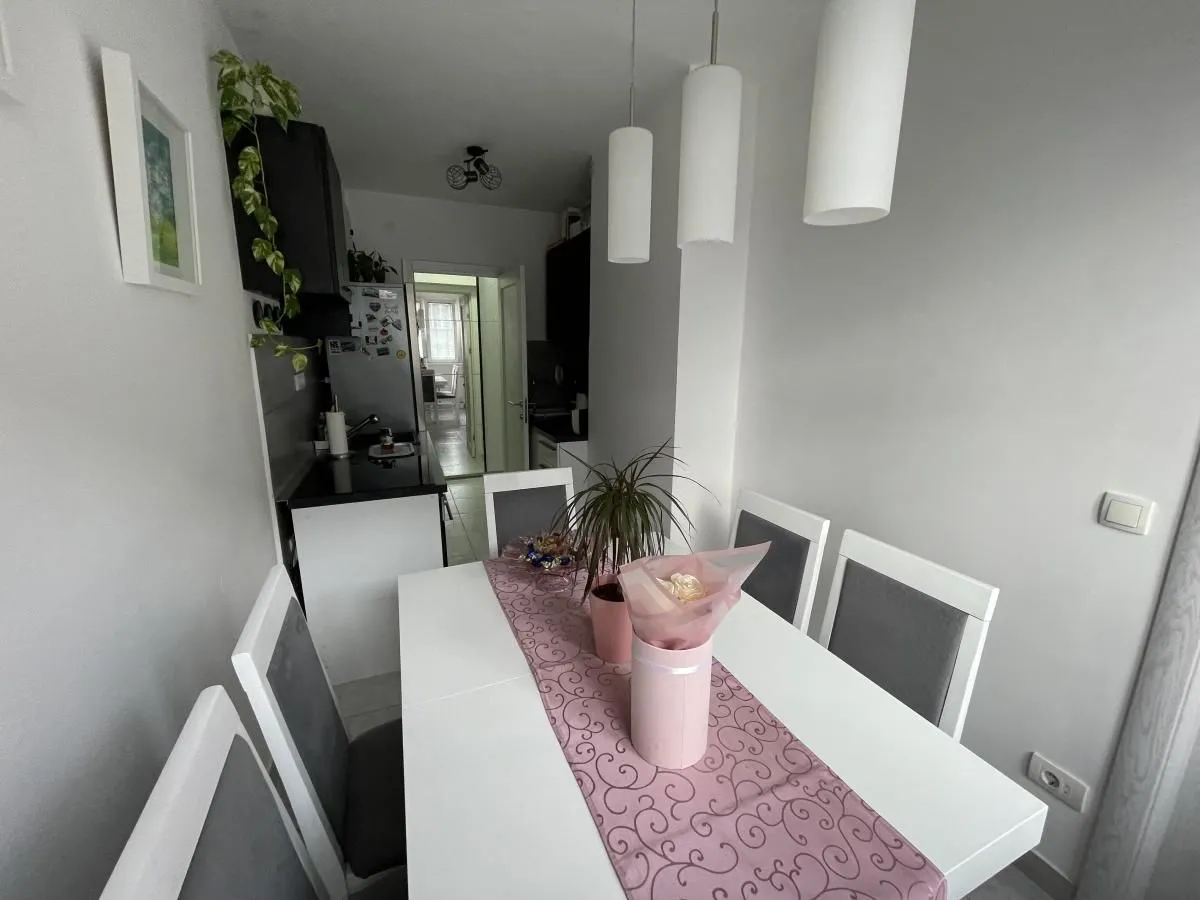 Prodaja, dvosoban stan, 54m², Železnička Stanica, Novi Sad Sve Podlokacije