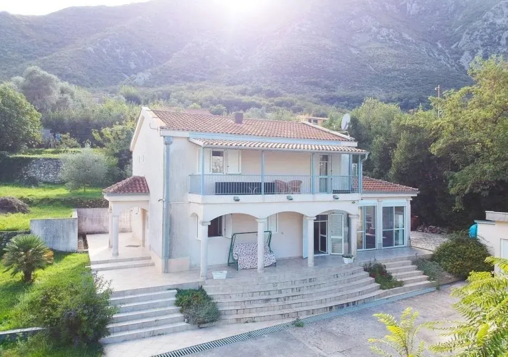 Sale, house, 300m², Perast, Kotor