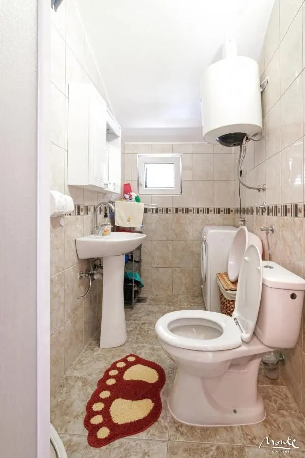 Prodaja, dvosoban stan, 53m², Orahovac, Kotor