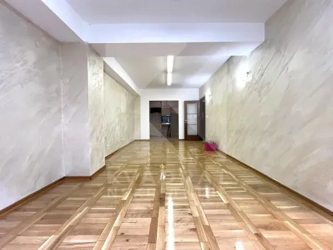 Rent, office space, 82m², City Kvart, Podgorica - image 2