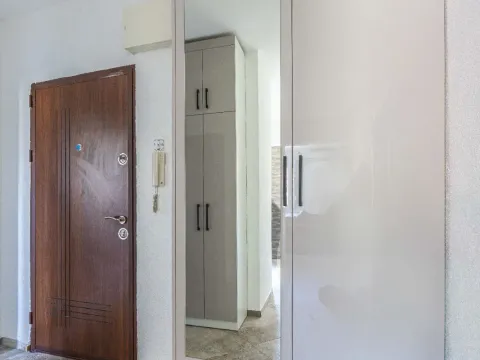 Sale, two bedroom apartment, 52m², Centar, Tivat - image 12