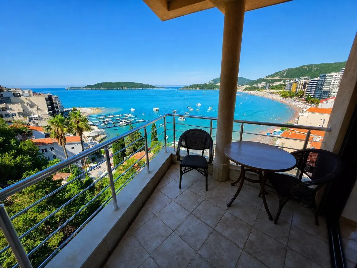 Sale, one bedroom apartment, 45m², Rafailovići, Budva