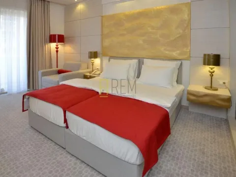 Prodaja, ugostiteljski objekat, 1030m², Centar, Budva - image 6