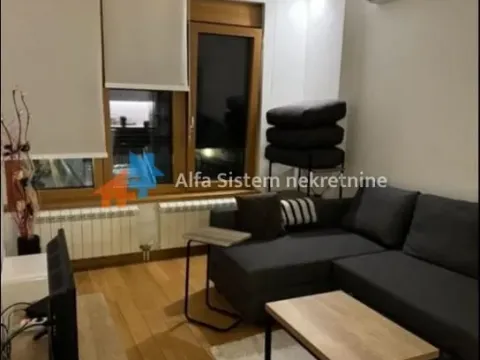 Stan in Južni Bulevar
