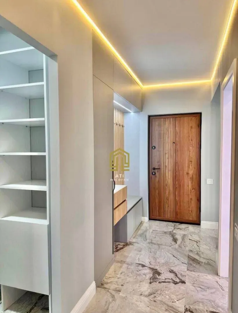 Prodaja, dvosoban stan, 68m², Tivat, Crna Gora