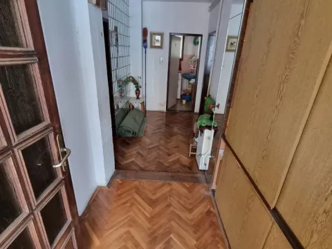 Sale, house, 220m², Zemun Gornji Grad, Zemun Sve Podlokacije - image 10