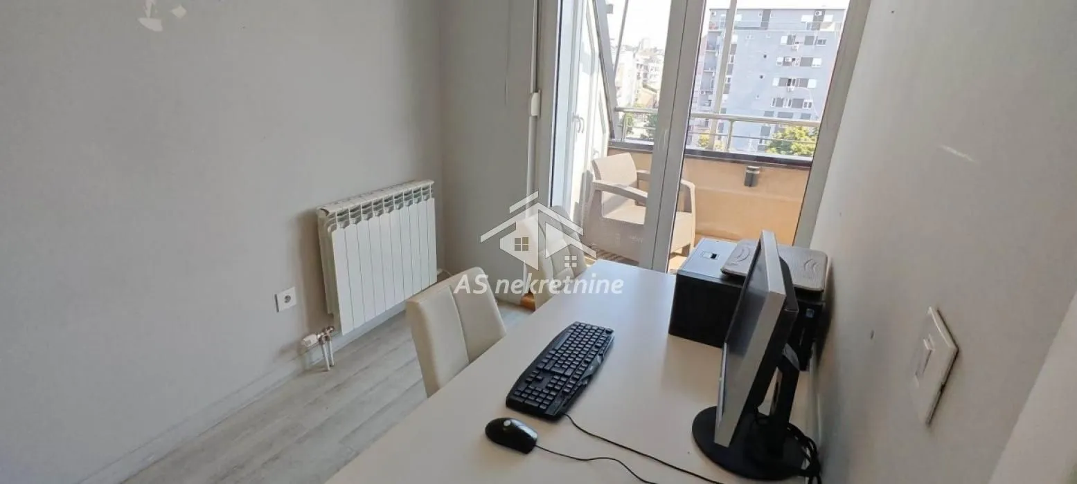 Prodaja, stan, 118m², Đeram Pijaca, Beograd