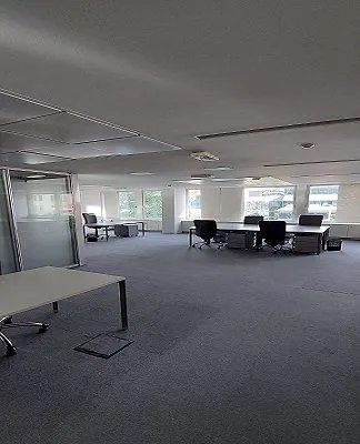 Izdavanje, poslovni prostor, 244m², Stari Grad, Beograd